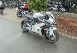 Neumotorrad CFMOTO 675SR-R