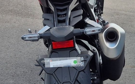 Neufahrzeug Honda CB1000 Hornet - Bild 11