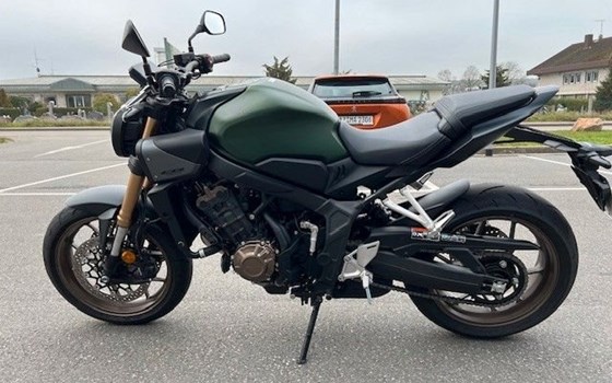 Gebrauchtmotorrad Honda CB650R E-Clutch - Bild 3