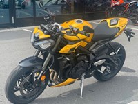 Gebrauchtmotorrad Triumph Street Triple RS