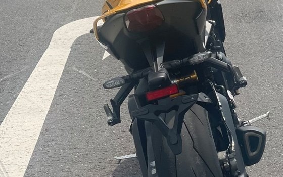 Gebrauchtmotorrad Triumph Street Triple RS - Bild 4