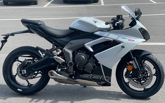 Gebrauchtmotorrad Triumph Daytona 660 - Bild 3