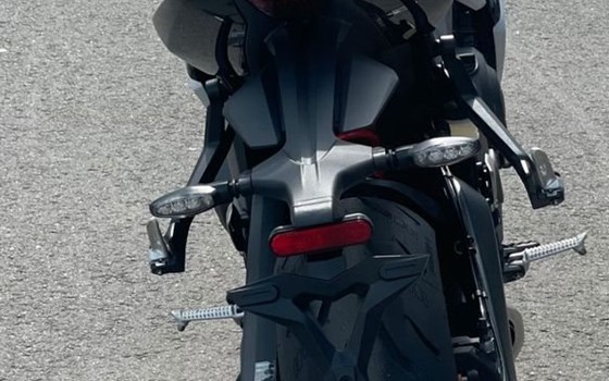 Gebrauchtmotorrad Triumph Daytona 660 - Bild 4