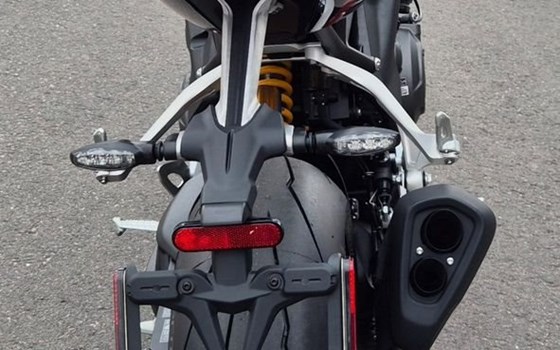 Gebrauchtmotorrad Triumph Speed Triple 1200 RS - Bild 5