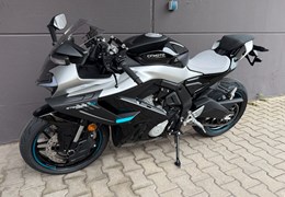 Neumotorrad CFMOTO 675SR-R