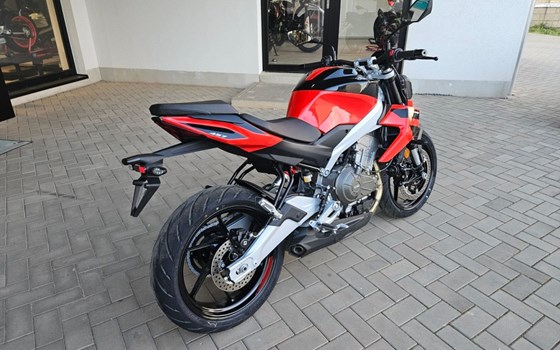 Neufahrzeug Aprilia Tuono 457 - Bild 11