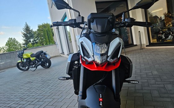 Neufahrzeug Aprilia Tuono 457 - Bild 21