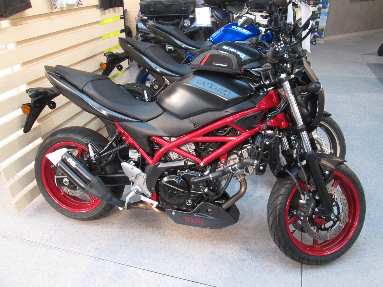 Suzuki SV650 