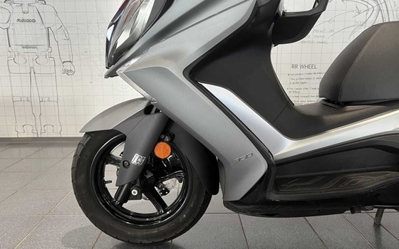 Gebrauchtmotorrad Kymco New Downtown 350i ABS - Bild 15