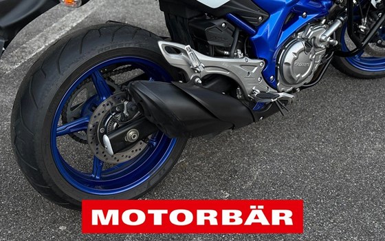 Gebrauchtmotorrad Suzuki SFV 650 Gladius - Bild 5