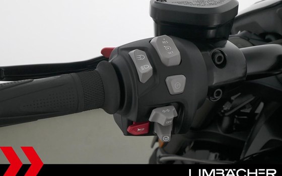 Gebrauchtmotorrad Triumph Rocket 3 Storm R - Bild 23