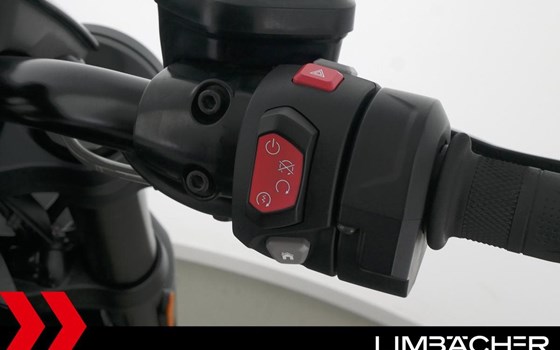 Gebrauchtmotorrad Triumph Rocket 3 Storm R - Bild 24