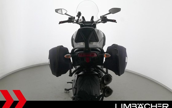 Gebrauchtmotorrad Ducati Diavel Strada - Bild 18