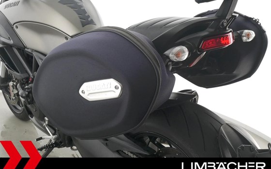Gebrauchtmotorrad Ducati Diavel Strada - Bild 19