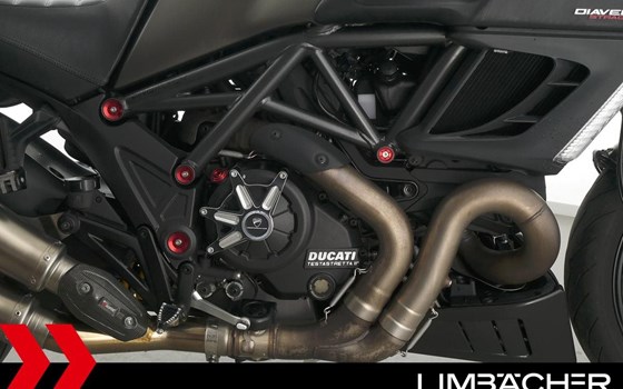 Gebrauchtmotorrad Ducati Diavel Strada - Bild 24