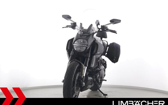 Gebrauchtmotorrad Ducati Diavel Strada - Bild 3