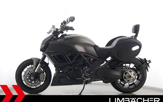 Gebrauchtmotorrad Ducati Diavel Strada - Bild 5