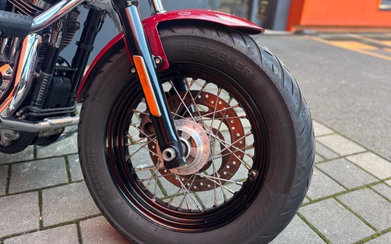 Gebrauchtmotorrad Harley-Davidson Sportster XL 1200C Custom - Bild 6