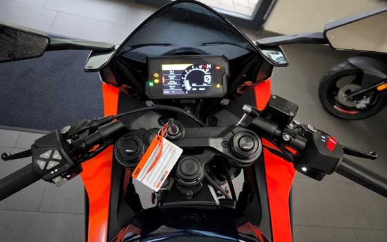 Neufahrzeug KTM RC 125 - Bild 12