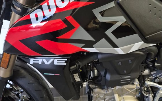 Gebrauchtmotorrad Ducati Hypermotard 698 Mono RVE - Bild 16