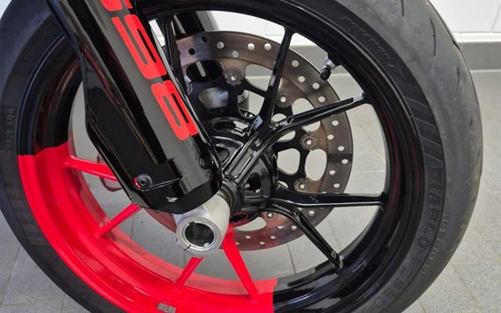 Gebrauchtmotorrad Ducati Hypermotard 698 Mono RVE - Bild 5