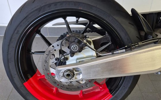 Gebrauchtmotorrad Ducati Hypermotard 698 Mono RVE - Bild 10