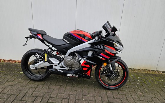 Gebrauchtmotorrad Aprilia RS 457 - Bild 2