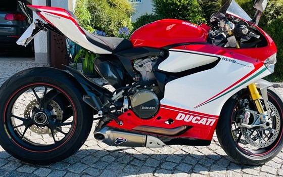 Gebrauchtmotorrad Ducati 1199 Panigale S Tricolore - Bild 5