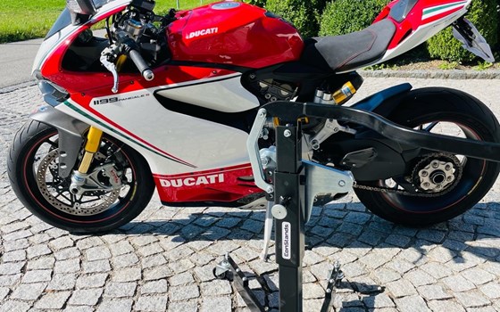 Gebrauchtmotorrad Ducati 1199 Panigale S Tricolore - Bild 10