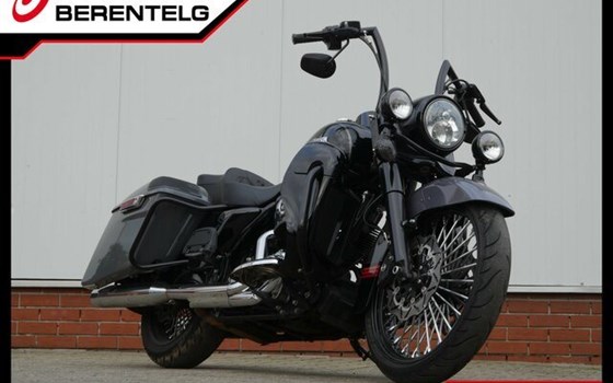 Gebrauchtmotorrad Harley-Davidson Road King Classic FLHRC - Bild 1