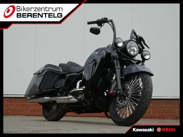 Harley-Davidson Road King Classic FLHRC