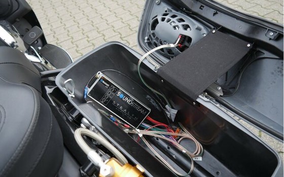 Gebrauchtmotorrad Harley-Davidson Road King Classic FLHRC - Bild 23