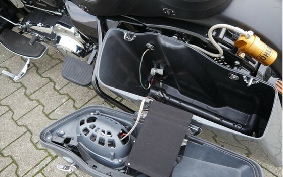 Gebrauchtmotorrad Harley-Davidson Road King Classic FLHRC - Bild 24