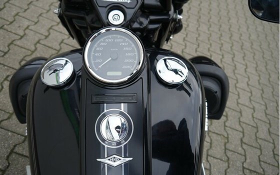 Gebrauchtmotorrad Harley-Davidson Road King Classic FLHRC - Bild 26