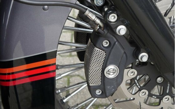 Gebrauchtmotorrad Harley-Davidson Road King Classic FLHRC - Bild 5