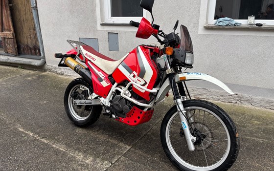 Gebrauchtmotorrad Suzuki DR 800 S - Bild 1