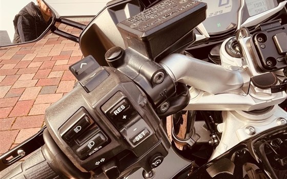 Gebrauchtmotorrad Yamaha FJR1300A - Bild 9