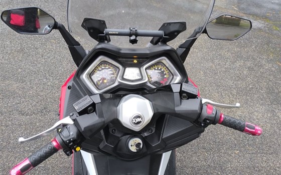 Gebrauchtmotorrad Sym Cruisym 300 - Bild 11