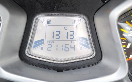 Gebrauchtmotorrad Sym Cruisym 300 - Bild 6