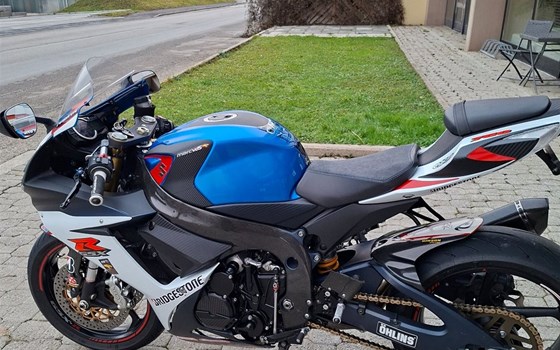 Gebrauchtmotorrad Suzuki GSX-R 750 - Bild 2