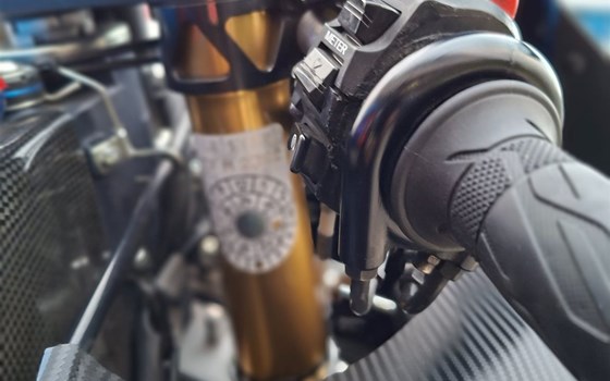 Gebrauchtmotorrad Suzuki GSX-R 750 - Bild 9