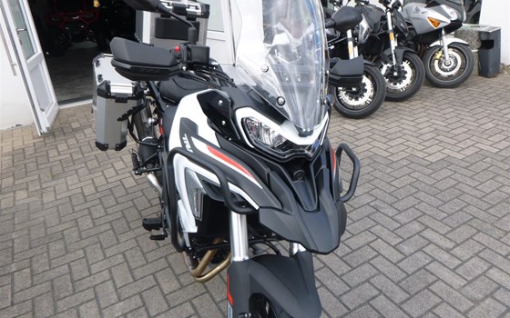 Gebrauchtmotorrad Benelli TRK 702 - Bild 9