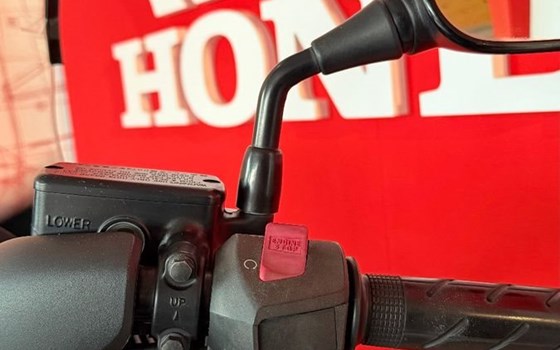 Gebrauchtmotorrad Honda Silver Wing 600 - Bild 10