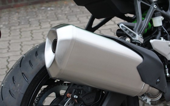 Neufahrzeug Kawasaki Ninja ZX-4RR - Bild 12