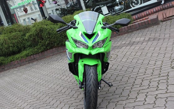 Neufahrzeug Kawasaki Ninja ZX-4RR - Bild 7