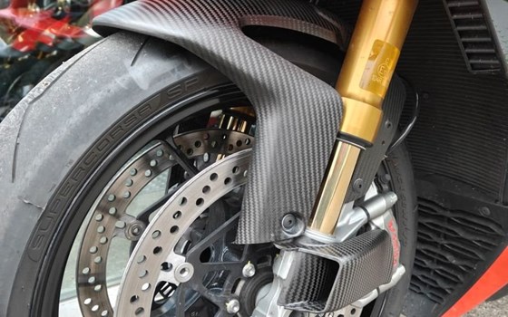 Gebrauchtmotorrad Aprilia Tuono V4 1100 Factory - Bild 12