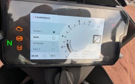 Gebrauchtmotorrad KTM 790 Adventure R - Bild 9