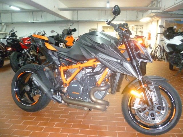 KTM 1290 Super Duke R