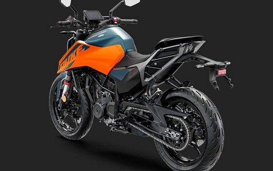 Neufahrzeug KTM 125 Duke - Bild 6