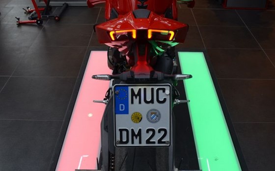 Gebrauchtmotorrad Ducati Streetfighter V4 S - Bild 10